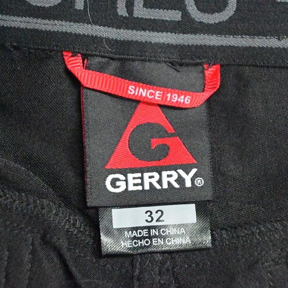 Gerry 32 x 10" Black Tech Stretch Performance Outdoor Cargo Shorts - Picture 3 of 7